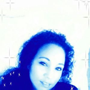 Meet your Posher, Nickie